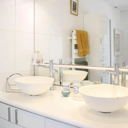 Charming Bright In The Heart Of Apartment