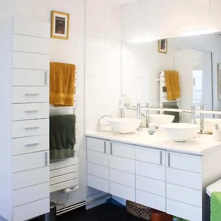 Apartment Charming Bright In The Heart Of